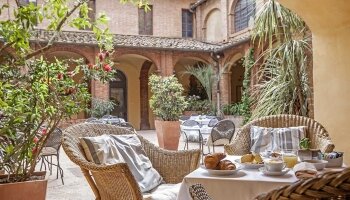 breakfast in the chiostro